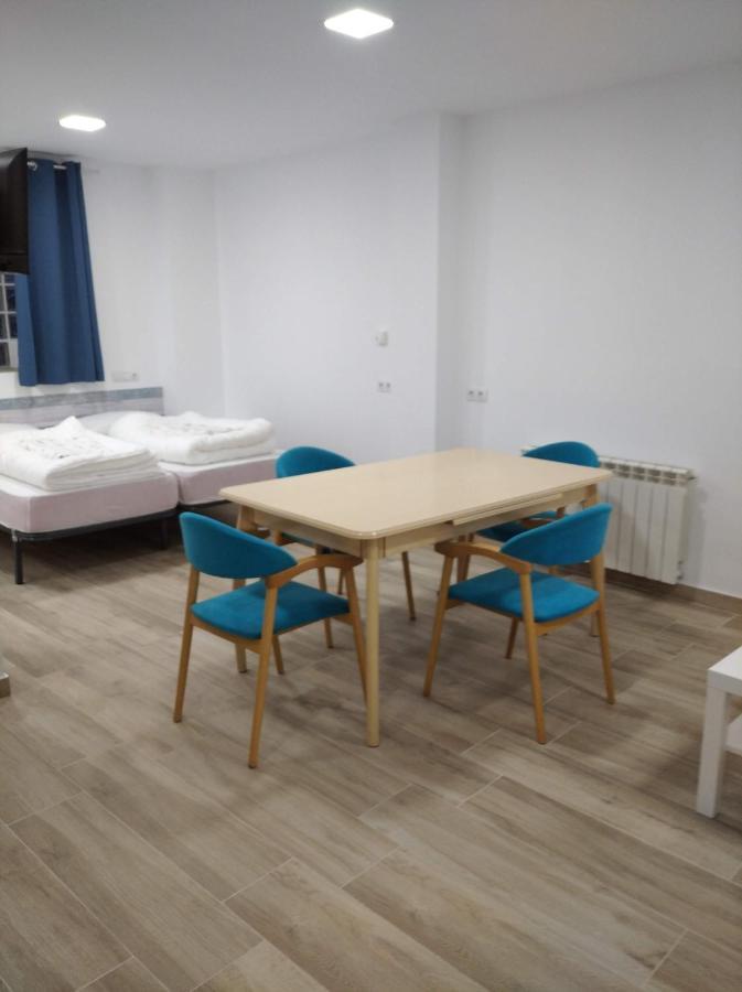 Estudio Cinco Personas Riglos Bagian luar foto